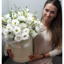 Box with Eustoma