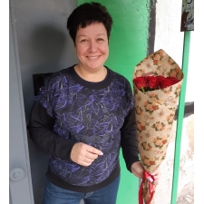 11 red roses