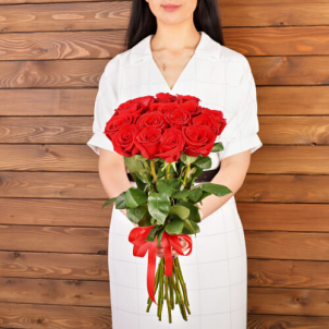15 Red roses