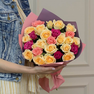 25 Colored roses