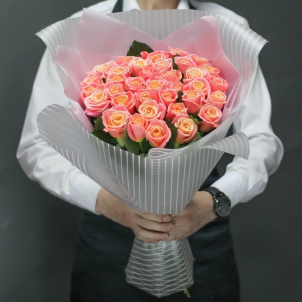 25 roses Miss piggy